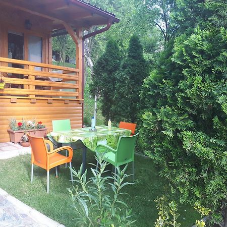 Obiteljski Apartman Borovi ヴィソコ エクステリア 写真