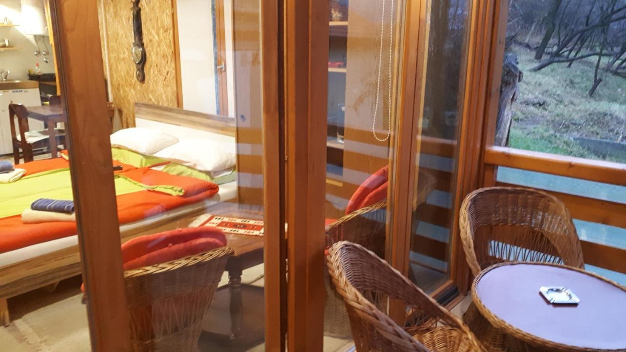 Obiteljski Apartman Borovi ヴィソコ エクステリア 写真